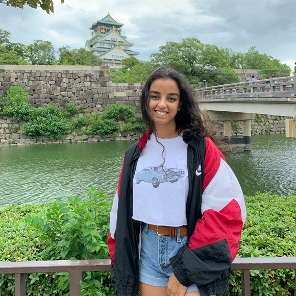 Meet your Posher, Aneesha - Picture 1 of 1